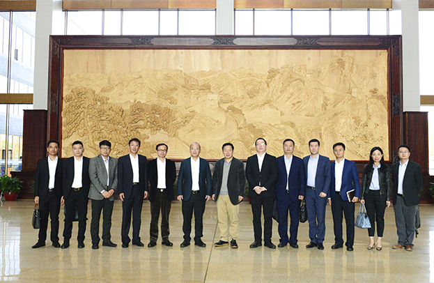 万搏登陆_万搏(中国)总裁庄展诺一行受邀参访北京用友产业园
