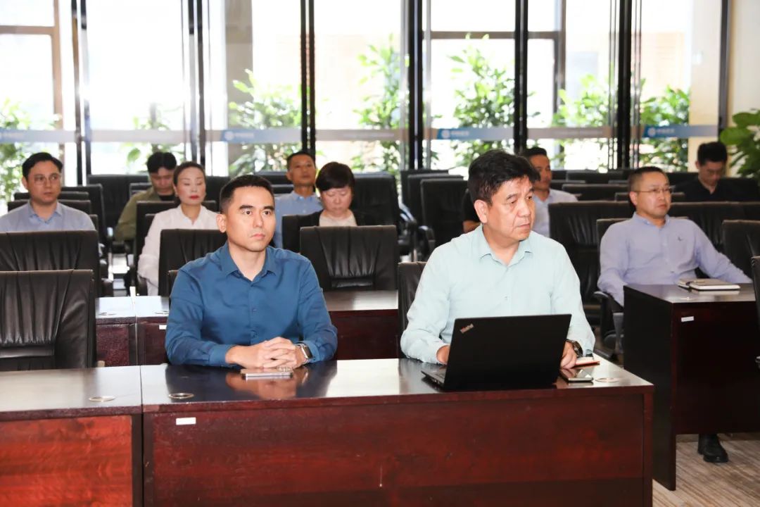 万搏登陆_万搏(中国)落实全省住建领域重大事故隐患专项排查整治2023行动再宣贯、再落实推进会会议精神